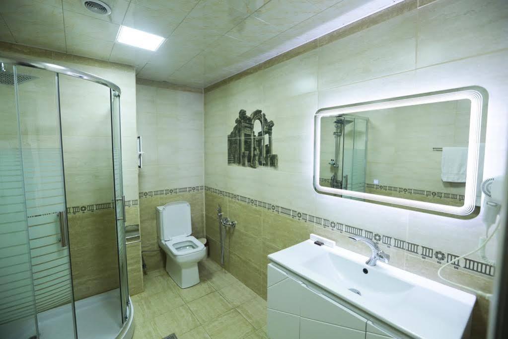 Continent Hotel บากู ภายนอก รูปภาพ