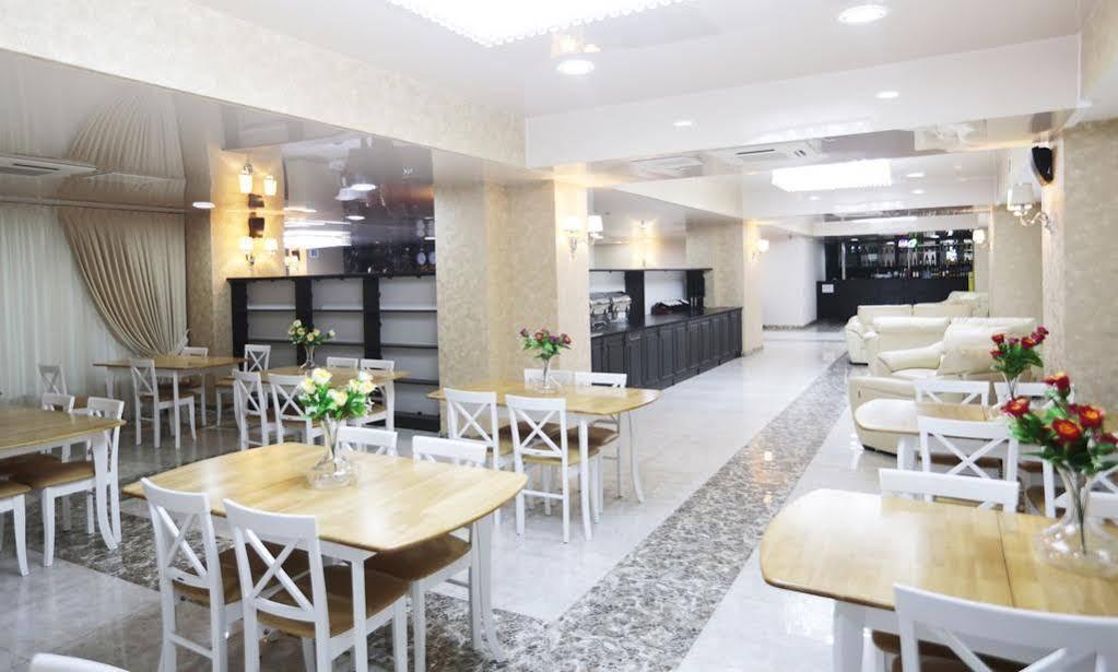 Continent Hotel บากู ภายนอก รูปภาพ