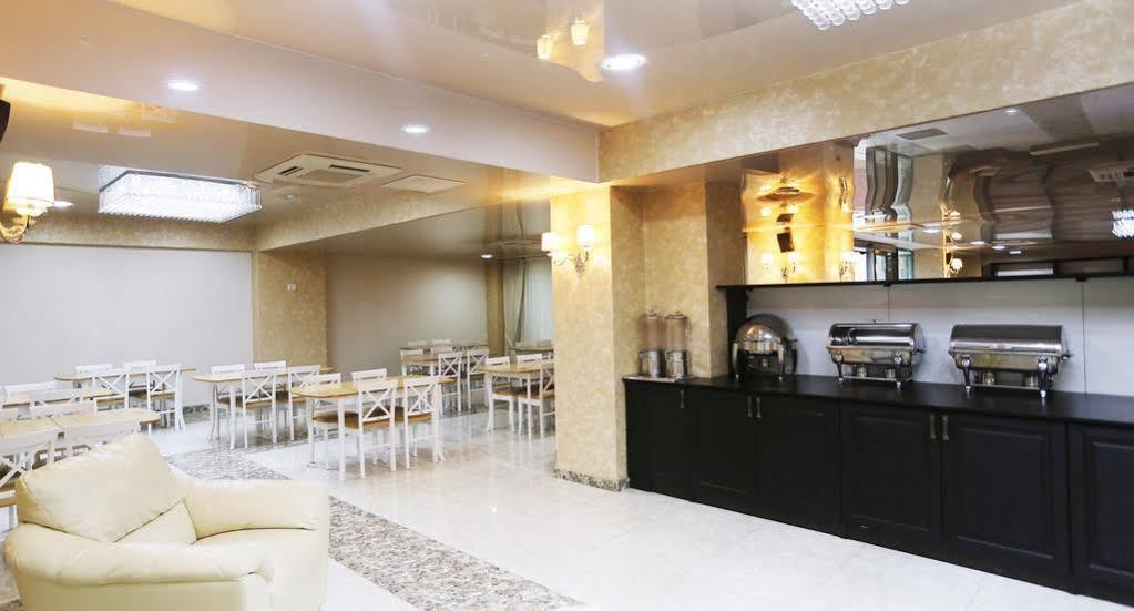 Continent Hotel บากู ภายนอก รูปภาพ