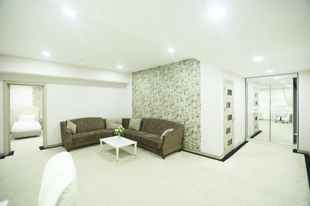 Continent Hotel บากู ภายนอก รูปภาพ