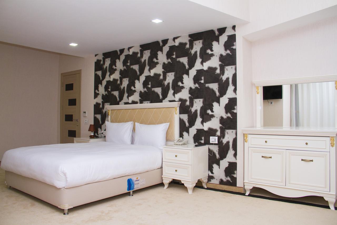 Continent Hotel บากู ภายนอก รูปภาพ
