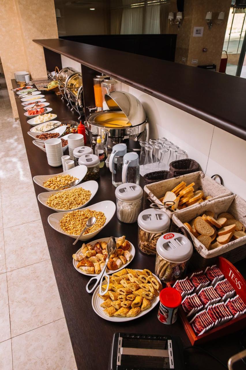 Continent Hotel บากู ภายนอก รูปภาพ