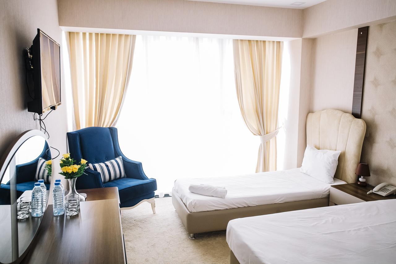 Continent Hotel บากู ภายนอก รูปภาพ